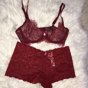 Victoria Secret lace bra & Laced boy-shorts
